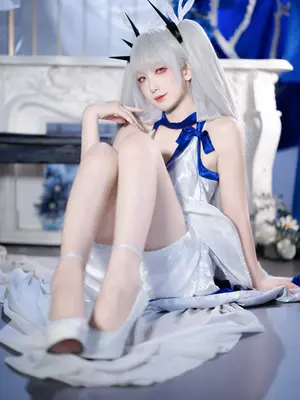 封疆疆v - 可畏 礼服 (碧蓝航线)