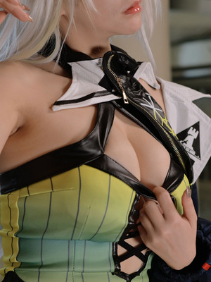 アークナイ●新コーデ・ケルシーエッチ過ぎる写真＆動画詰め合わせ_025