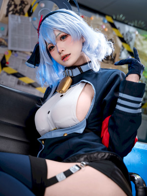 九柒喵 - 天雨亚子 (蔚蓝档案)_14