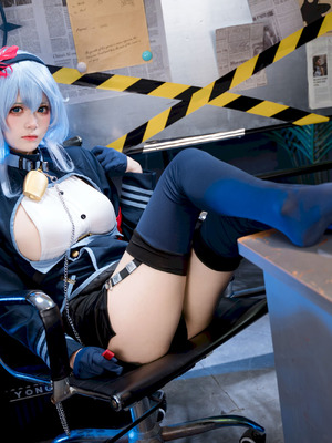 九柒喵 - 天雨亚子 (蔚蓝档案)_16