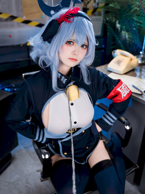 九柒喵 - 天雨亚子 (蔚蓝档案)_33