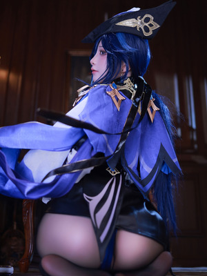 水淼Aqua cosplay Clorinde - Genshin Impact_10