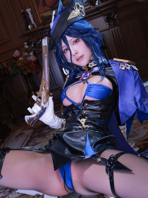 水淼Aqua cosplay Clorinde - Genshin Impact_24