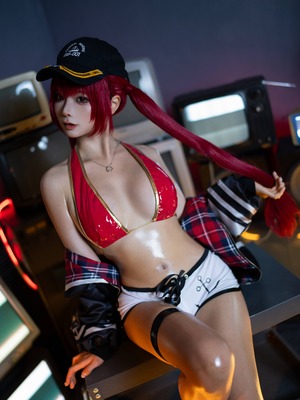 蠢沫沫 – 宝钟玛琳船长_003