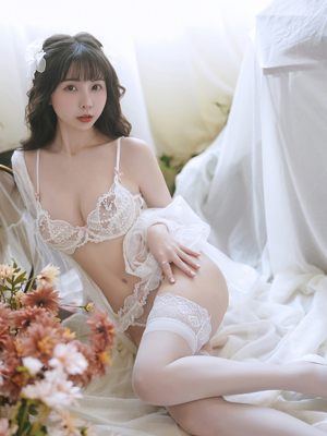 [JVID] 月台尼Tiny - 新尺度登場‼️初嚐禁果解開情慾底線_001 (16)