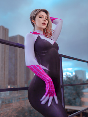 Mik Allen(miakanayuri) - Gwen Stacy_04