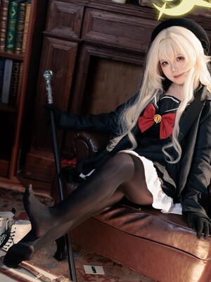 不悬ovo&nbsp;&nbsp;- 笑面教授_不悬ovo - 蔚蓝档案 - 笑面教授 (OL制服) (18)