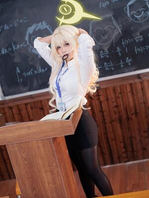 不悬ovo&nbsp;&nbsp;- 笑面教授_不悬ovo - 蔚蓝档案 - 笑面教授 (OL制服) (21)