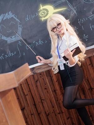 不悬ovo&nbsp;&nbsp;- 笑面教授_不悬ovo - 蔚蓝档案 - 笑面教授 (OL制服) (33)