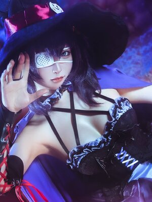 蠢沫沫 – 2024年会员 六花万圣_006