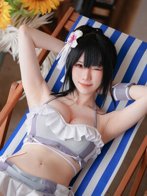 Sally Dorasnow - Tifa bikini_002