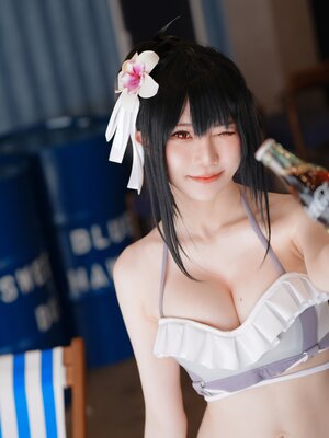 Sally Dorasnow - Tifa bikini_010