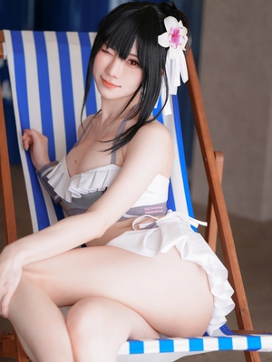 Sally Dorasnow - Tifa bikini_011