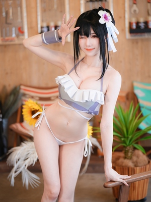 Sally Dorasnow - Tifa bikini_022