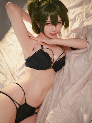 Sally Dorasnow - Ubel Lingerie_014