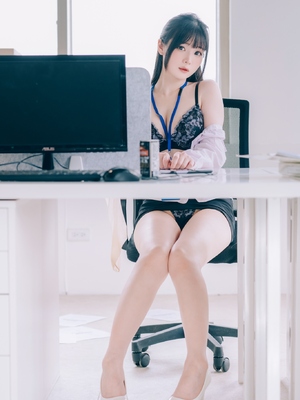 霜月shimo&nbsp;&nbsp;霜月的秘密辦公室 Shimo' Secret Office_095