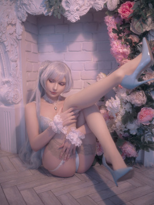 Michi Kyunn - Weiss in flowers_19