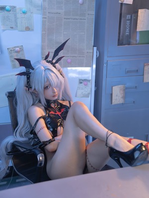 蠢沫沫 – 蔚蓝档案 银镜伊织_063