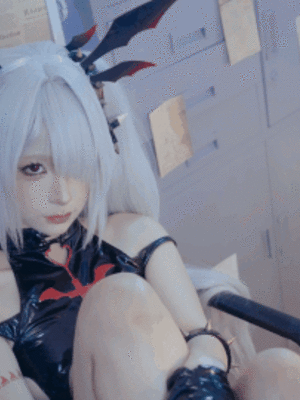 蠢沫沫 – 蔚蓝档案 银镜伊织_235