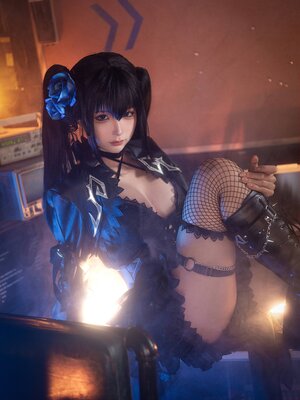 蠢沫沫 – 黑岩射手_5