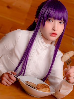 Fantasy Factory - Fern Snow_70