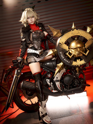 Zinieq - Caesar King_03