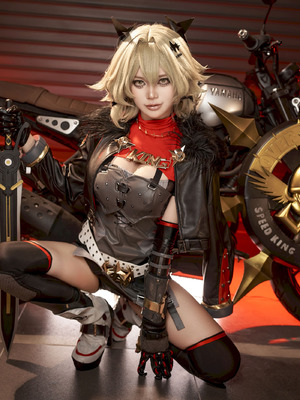 Zinieq - Caesar King_05