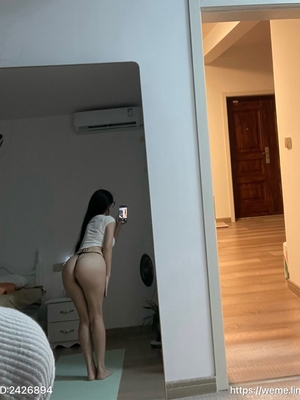 微密圈巨乳肥臀红人【笨蛋初初】_53