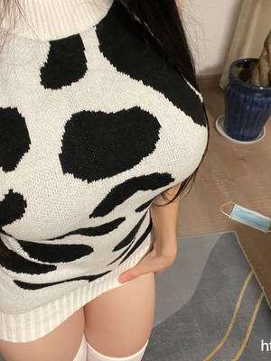微密圈巨乳肥臀红人【笨蛋初初】_57