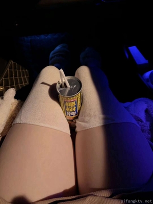 微密圈巨乳肥臀红人【笨蛋初初】_2048.cc-(165)