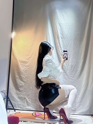 微密圈巨乳肥臀红人【笨蛋初初】_2048.cc-(175)