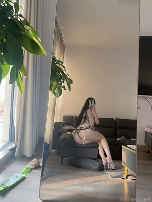 微密圈巨乳肥臀红人【笨蛋初初】_2048.cc-(255)