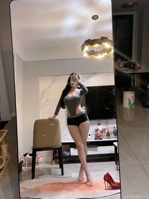 微密圈巨乳肥臀红人【笨蛋初初】_2048.cc-(353)