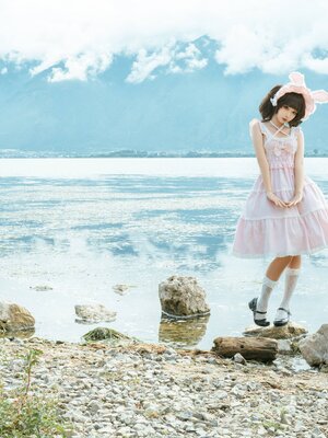 蠢沫沫 – 湖边的少女