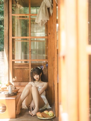 蠢沫沫 –夏白吊带_(50)