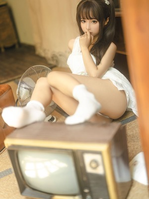 蠢沫沫 –夏白吊带_(73)