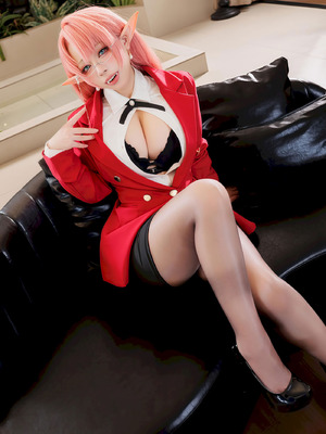 胡桃的朋友圈 (胡桃猫) - 约克公爵 (碧蓝航线)_002