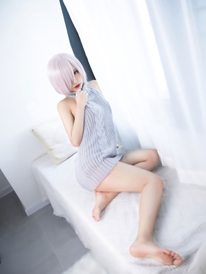 洛璃LoLiSAMA - FGO 玛修 露背毛衣_02