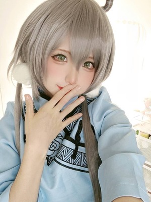 蠢沫沫 -&nbsp;&nbsp;血小板+黄漫老师+洛天依+间谍过家家 自拍_020