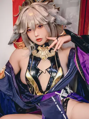 Messie Huang - Yae Alter_13_hjdp