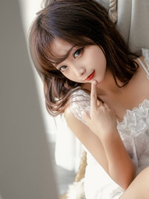 蠢沫沫 - 白睡衣_03