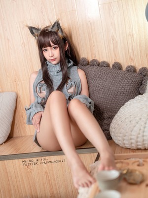 蠢沫沫 - 灰露背毛衣_028