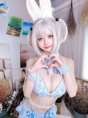 Okita Rinka - White Rabbit_18_urxv