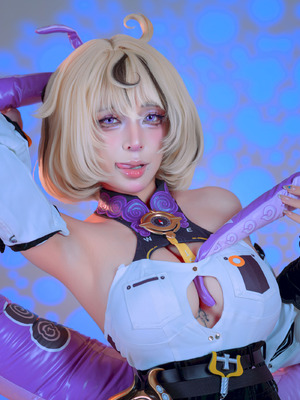 Umeko J - Yidhari「ZZZ」_11_fbun