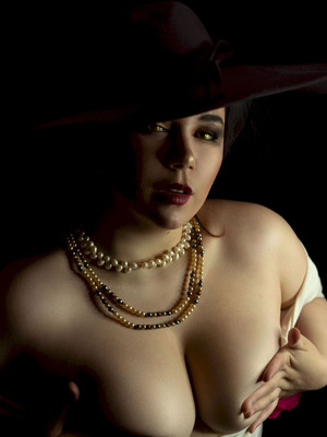 Elune - Lady Dimitrescu_34_osok