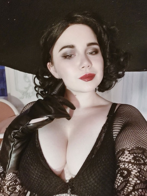 Elune - Lady Dimitrescu_40_nrmx