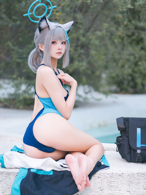 九柒喵 - 蔚蓝档案 砂狼白子泳装_14_fxhe