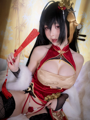 一小央泽 大凤旗袍