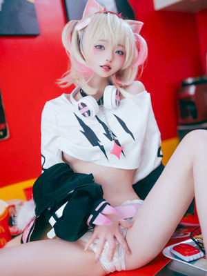 Irisuare 愛莉 Mococo