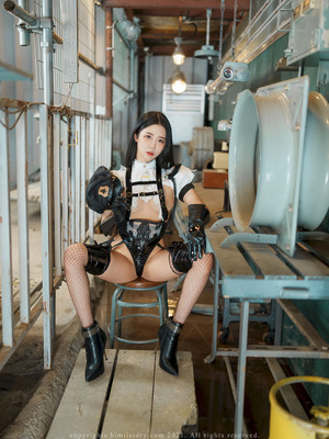 Bomi - Officer 2B_027_nbim